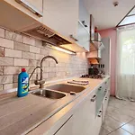 Holiday home приватний з басейном біля моря совіньон Odesa