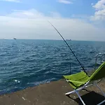 Holiday home приватний з басейном біля моря совіньон
