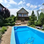 приватний з басейном біля моря совіньон * Odesa