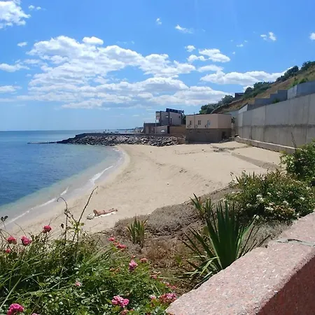 приватний з басейном біля моря совіньон Hébergement de vacances Odessa