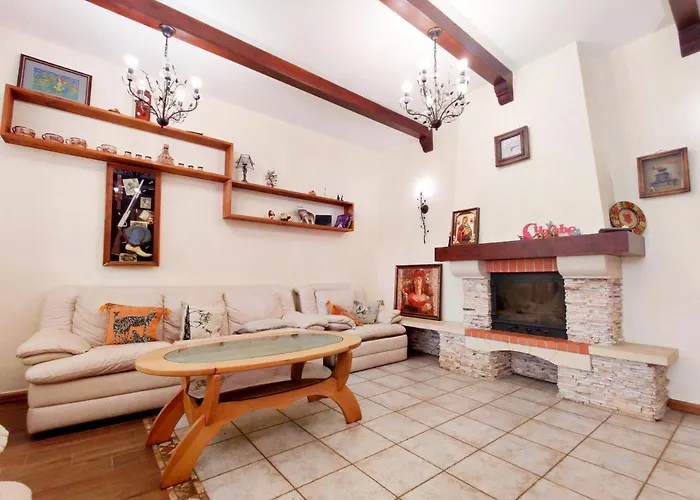 بيت للعطل приватний з басейном біля моря совіньон أوديسا