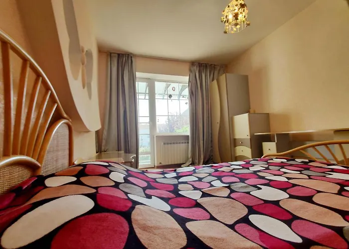 Holiday home приватний з басейном біля моря совіньон Odesa