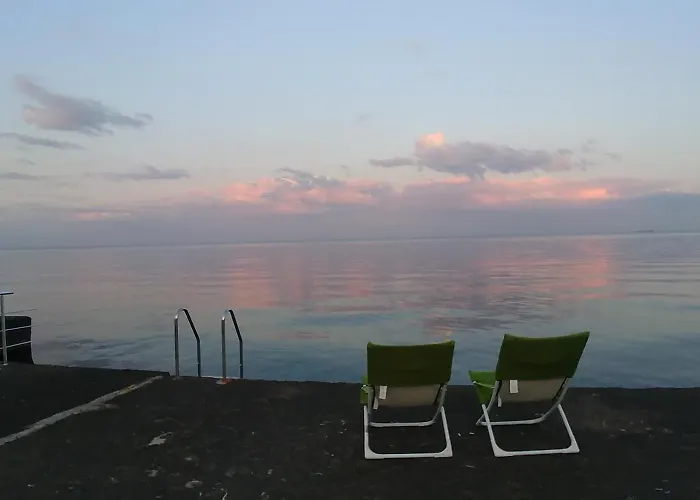 Hébergement de vacances приватний з басейном біля моря совіньон Odessa