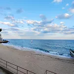 Semesterbostad приватний з басейном біля моря совіньон Odessa